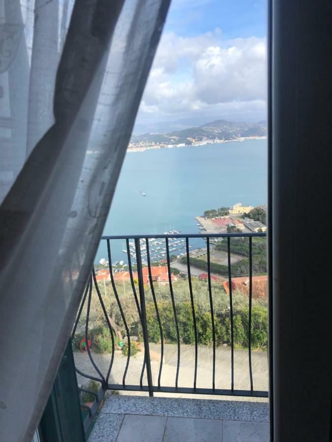La Finestra Sul Mare Villa Специя Екстериор снимка